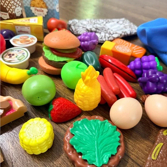 Colorful Play Food Set for Kids - Picture 5 of 7